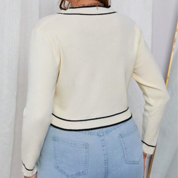 BRAND NEW NWT Cream & Black Cropped Cardigan 2XL (16) - Picture 2 of 9